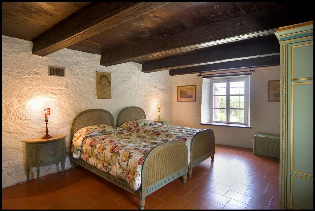 Agriturismo Famiglia Al Castello Di Bagnolo Bagnolo Piemonte Pokoj fotografie