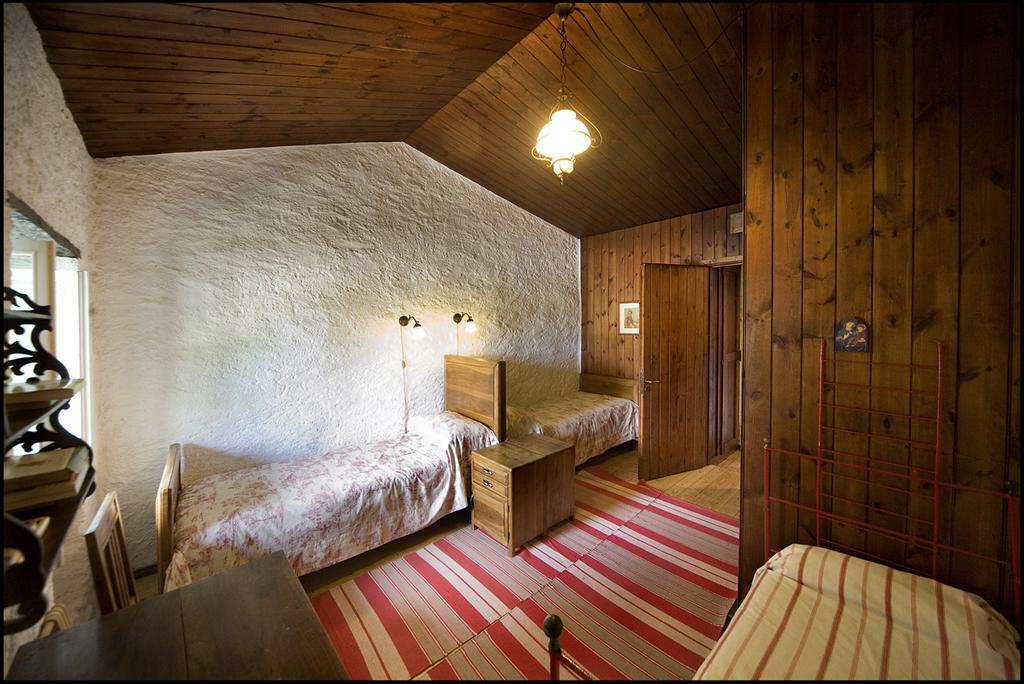 Agriturismo Famiglia Al Castello Di Bagnolo Bagnolo Piemonte Pokoj fotografie