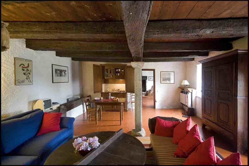 Agriturismo Famiglia Al Castello Di Bagnolo Bagnolo Piemonte Pokoj fotografie